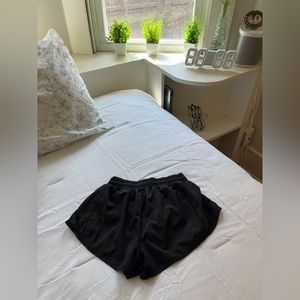 LULULEMON 🖤🤍🖤 Hottie Hot Shorts